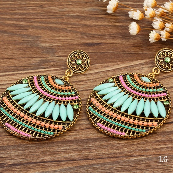 BOUTIQUE Jewelry - NWY BOHO Style fashion Earrings
